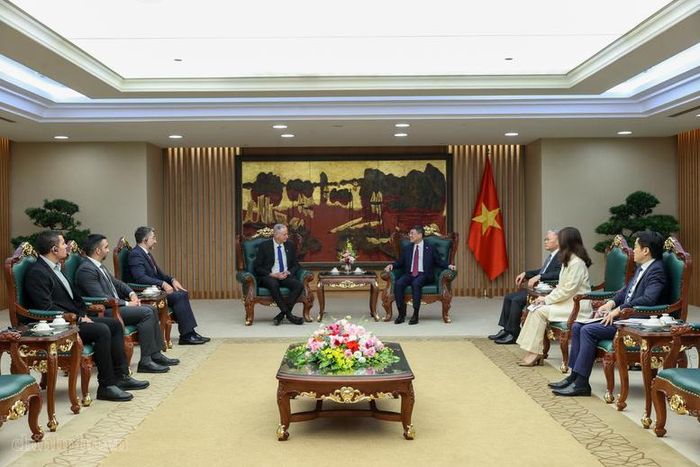 Đại sứ Yaron Mayer khẳng định sẽ tiếp tục đóng góp vào việc thúc đẩy quan hệ giữa hai nước.Ảnh: chinhphu.vn/Nhật Bắc