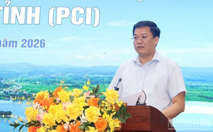 Chủ tịch Ủy ban nhân dân tỉnh Quảng Ngãi Nguyễn Đức Tâm phát biểu kết luận hội nghị.