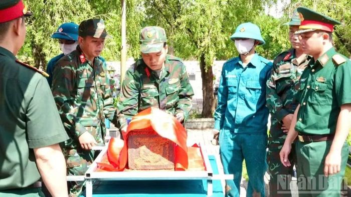 Lâm Đồng hoàn thành công tác lấy mẫu ADN hài cốt liệt sĩ trên địa bàn sớm ba tháng so với kế hoạch. (Ảnh: CTV)