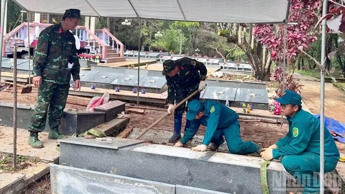 Toàn tỉnh Lâm Đồng có 13.228 mộ liệt sĩ tại 12 nghĩa trang, trong đó có 4.776 mộ thuộc diện cần lấy mẫu phục vụ xác định danh tính. (Ảnh: Bảo Văn)