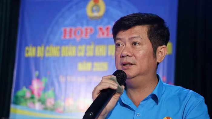 Phó Chủ tịch Ủy ban Mặt trận Tổ quốc Việt Nam tỉnh, Chủ tịch Liên đoàn Lao động tỉnh Tây Ninh Trần Lê Duy phát biểu. (Ảnh: THANH PHONG)
