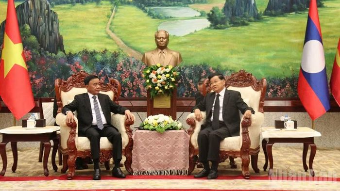 Đồng chí Thường trực Ban Bí thư Trần Cẩm Tú hội kiến đồng chí Tổng Bí thư, Chủ tịch nước Lào Thongloun Sisoulith.