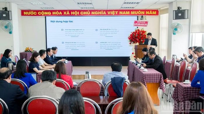 Theo thỏa thuận, VNPT Lâm Đồng là đối tác chiến lược, đồng hành cùng Sở Giáo dục và Đào tạo tỉnh Lâm Đồng xây dựng, triển khai Đề án chuyển đổi số toàn diện ngành giáo dục-đào tạo tỉnh, giai đoạn 2026-2030.