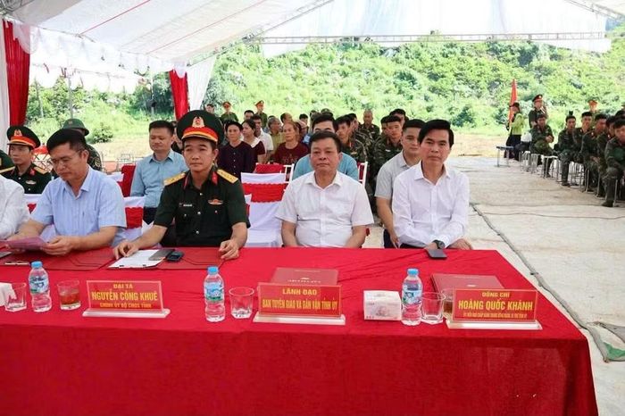 Lãnh đạo Tỉnh ủy Lạng Sơn dự Lễ khánh thành. (Ảnh: Dương Nguyên)