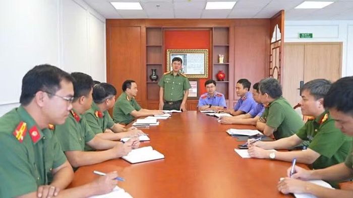 Công an Quảng Ninh vừa triệt phá thành công một đường dây tội phạm công nghệ cao lừa đảo, chiếm đoạt hàng trăm tỷ đồng. (Ảnh: Quốc Xã)