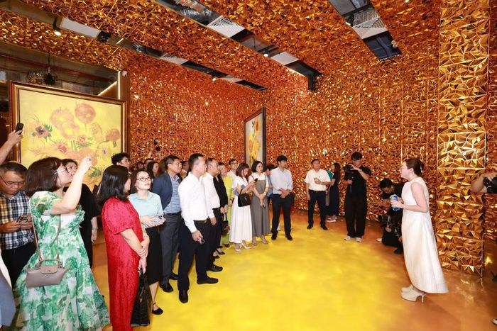 Lễ Khai mạc Triển lãm "Van Gogh Timeless-Van Gogh Xuyên không”. (Ảnh: Ban tổ chức)