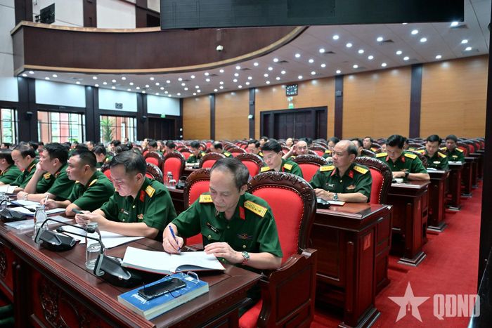 Các đại biểu dự hội nghị.