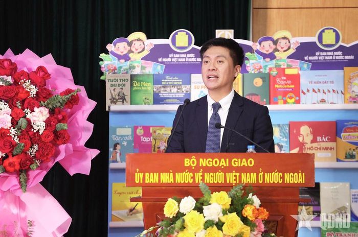 Anh Nguyễn Duy Anh, kiều bào ở Fukuoka (Nhật Bản) chia sẻ về Mạng lưới Giảng dạy tiếng Việt và gìn giữ Văn hóa Việt Nam toàn cầu. Ảnh: THÀNH LONG