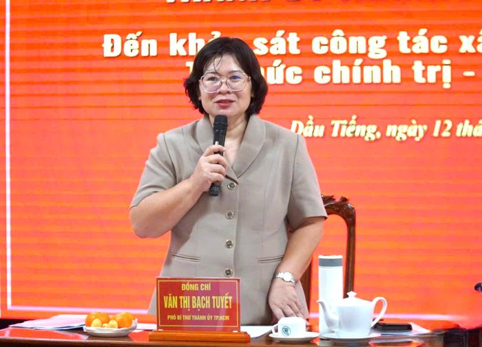  Phó Bí thư Thành ủy TPHCM Văn Thị Bạch Tuyết phát biểu kết luận 