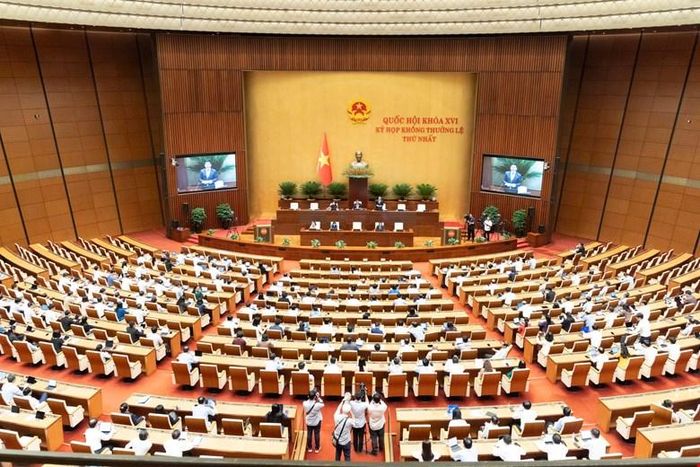  Hội trường Diên Hồng chiều 12-8. Ảnh: QUANG PHÚC 