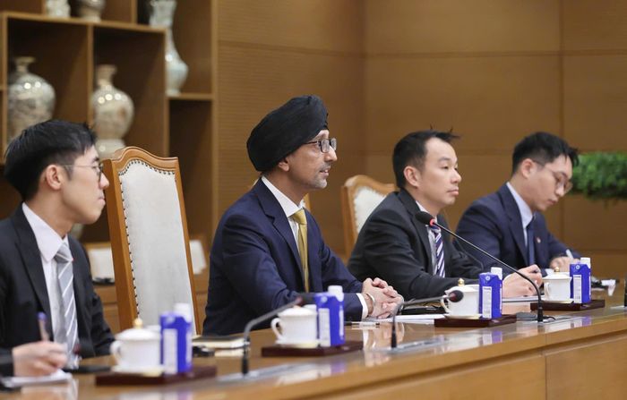  Đại sứ Singapore Rajpal Singh tại buổi tiếp chiều 12-8. Ảnh VIẾT CHUNG 