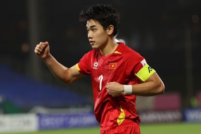 Tiền đạo gốc Nghệ chưa ghi bàn trước Singapore và Indonesia, đồng thời bỏ lỡ một số cơ hội đáng tiếc trước hai đối thủ này. Ảnh: VFF.