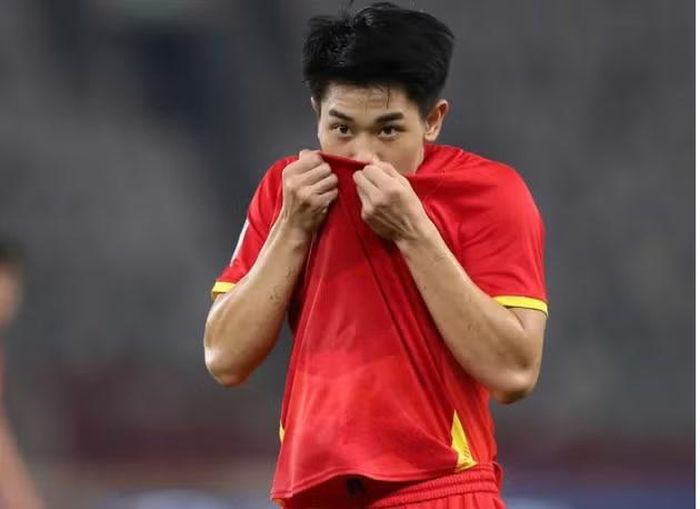 Tiền đạo 22 tuổi ghi hat-trick vào lưới Timor Leste và lập cú đúp trước Campuchia, đóng góp 38,4% số bàn thắng của tuyển Việt Nam tại vòng bảng. Ảnh: Internet.