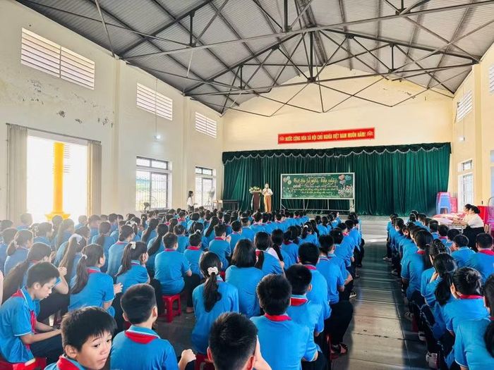 Tiết học hoạt động trải nghiệm tại Trường THCS Đông Vĩnh, Thành Vinh, Nghệ An.