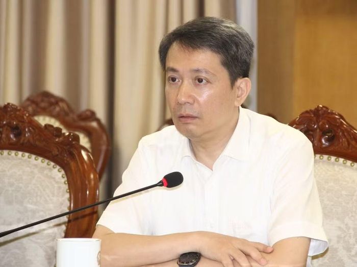 Thứ trưởng Bộ GD&ĐT Phạm Quang Hưng phát biểu tại buổi làm việc.