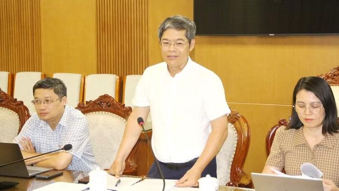 Ông Nguyễn Tài Anh – Phó Tổng Giám đốc Tập đoàn EVN trao đổi tại buổi làm việc.