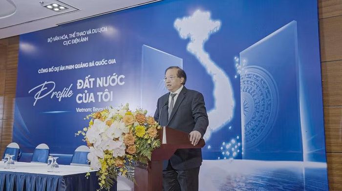 Thứ trưởng Bộ VH,TT&DL Tạ Quang Đông.