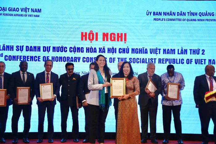 Trong hành trình đảm nhiệm vai trò Lãnh sự danh dự Việt Nam tại Brazil, bà đã có những dấu ấn và hoạt động nào để đưa hai nước đến gần nhau hơn, đồng thời đang ấp ủ những sáng kiến gì để tiếp tục thúc đẩy các kết nối giữa hai nước trong thời gian tới?