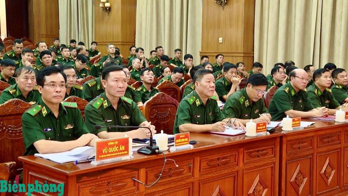 Các đại biểu dự hội nghị tại điểm cầu Bộ Tư lệnh Bộ đội Biên phòng. Ảnh: Cẩm Linh