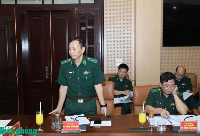 Thiếu tướng Hoàng Hữu Chiến phát biểu tại hội nghị. Ảnh: Ngọc Lâm