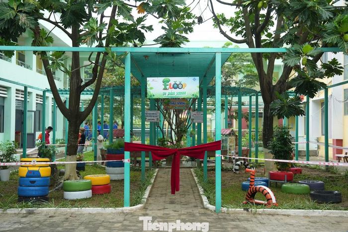  "Hy vọng công trình không chỉ mang lại niềm vui cho các em học sinh mà còn góp phần nâng cao nhận thức của cộng đồng﻿ về việc tái sử dụng vật liệu, hướng tới lối sống xanh và phát triển bền vững", Hiền chia sẻ. 