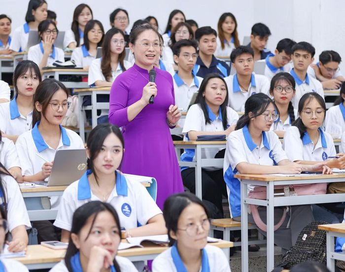 Một giờ học của sinh viên Trường ĐH Sư phạm Hà Nội (ảnh: Thanh Tùng)