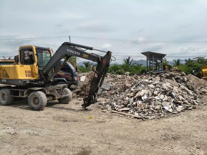 Khu vực tập kết chất thải tại cơ sở của Nguyễn Duy Hưng tại khu An Thái, phường Yên Tử.