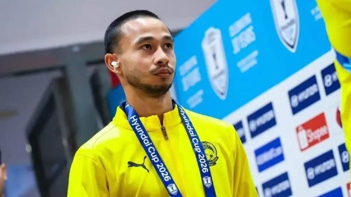 Wan Kuzain không góp mặt ở buổi tập vừa qua mà lên đường về Mỹ