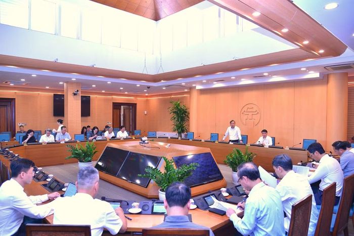 Toàn cảnh cuộc họp.