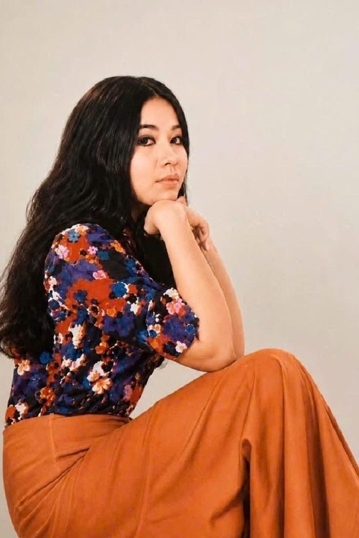 Tên tuổi bà gắn liền với hàng loạt vở diễn ở khắp các đoàn tỉnh miền Tây và miền Trung.