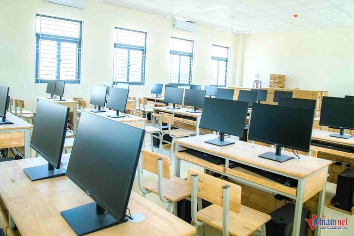 Phòng thực hành máy tính. Ảnh: Hải Dương