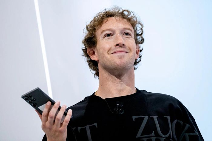 Mark Zuckerberg tin rằng AI sẽ không xóa sổ việc làm như nhiều lãnh đạo công nghệ cảnh báo. Ảnh: Bloomberg