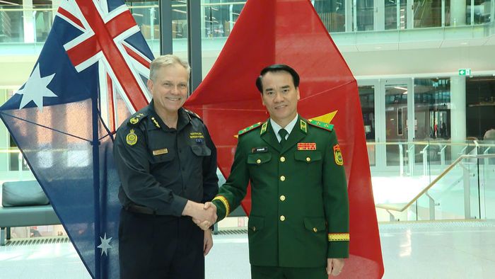 Trung tướng Vũ Trung Kiên và Tư lệnh Lực lượng Biên giới Australia Gavan Reynolds. Ảnh: Bộ Quốc phòng