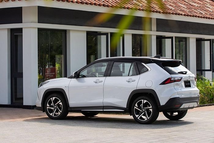 Toyota Yaris Cross bất ngờ vươn lên dẫn đầu tuyệt đối nhóm xe sử dụng động cơ đốt trong trong tháng 7. Ảnh: TMV