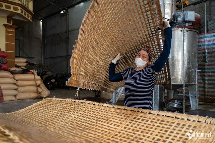 Nét cổ kính trong kiến trúc và những nghề truyền thống của làng hấp dẫn du khách