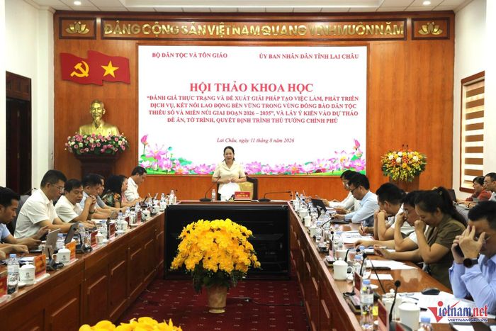Hội thảo do Thứ Trưởng Bộ Dân tộc và Tôn giáo Nông Thị Hà chủ trì. Ảnh: Trọng Bảo