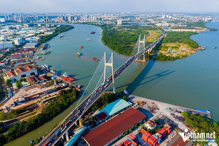 7 tháng đầu năm, tỷ lệ nhập khẩu của TPHCM vẫn cao hơn xuất khẩu. Ảnh: Nguyễn Huế