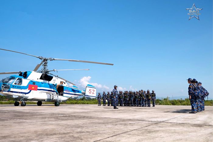Dàn khí tài xuất hiện hoành tráng trong "Sao nhập ngũ".