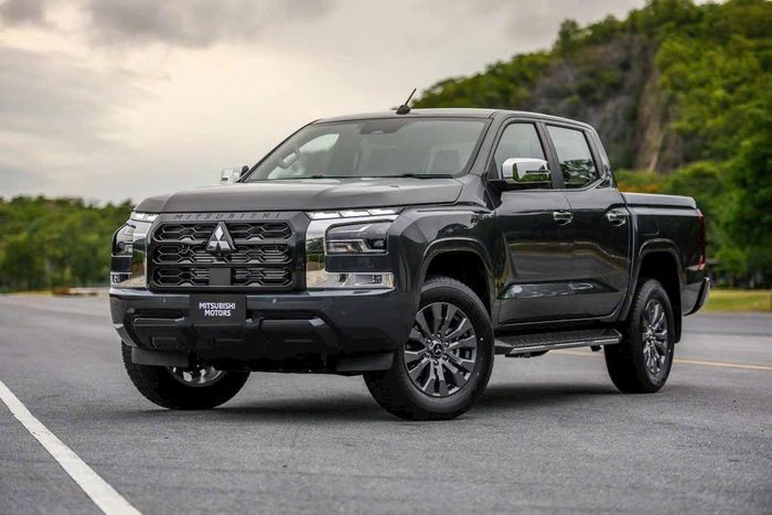 Mitsubishi Triton đang bị Ford Ranger và Toyota Hilux bỏ lại khá xa. Ảnh: MMV