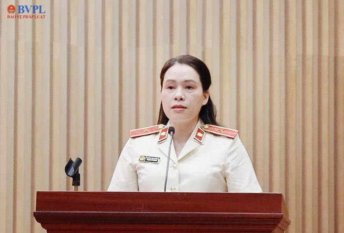 Đồng chí Phạm Hải Xuân, tân Phó Vụ trưởng Vụ 11, VKSND tối cao thay mặt các đồng chí được điều động, bổ nhiệm phát biểu nhận nhiệm vụ.