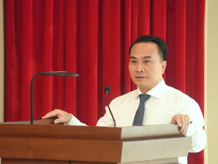  Tân Bí thư Đảng ủy xã Tiến Thắng Vũ Duy Hùng phát biểu nhận nhiệm vụ.