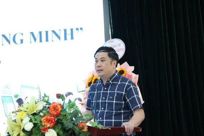  Đồng chí Ngô Ngọc Phương - Phó Bí thư Đảng ủy, Chủ tịch UBND phường phát biểu chỉ đạo tại buổi lễ.