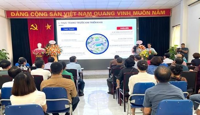  Quang cảnh Lễ ra mắt mô hình “Trạm Y tế thông minh” tại Trạm Y tế phường Cầu Giấy.