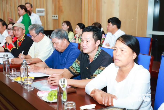 Các đại biểu dự chương trình. Ảnh: Thành Duy