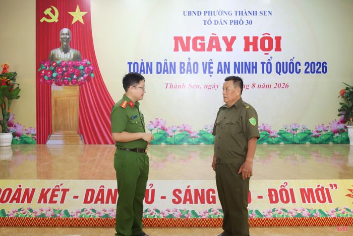 Công tác chuẩn bị cho "Ngày hội toàn dân bảo vệ an ninh Tổ quốc" tại TDP 30 phường Thành Sen diễn ra chu đáo, bài bản.