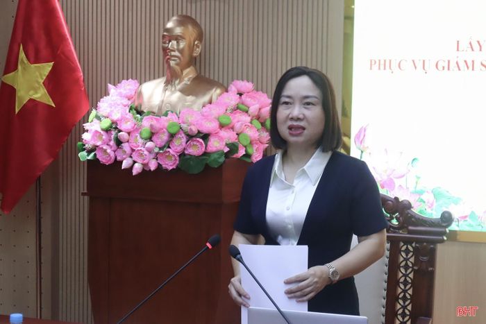 Đồng chí Nguyễn Thị Thúy Nga - Trưởng ban Kinh tế - Ngân sách HĐND tỉnh kết luận hội nghị.