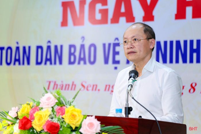 Đồng chí Nguyễn Hồng Lĩnh phát biểu tại ngày hội.