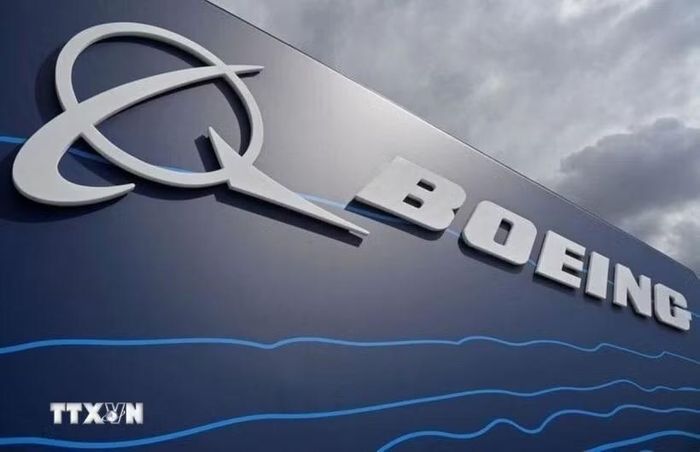 Biểu tượng hãng chế tạo máy bay Boeing. (Ảnh: IRNA/TTXVN)