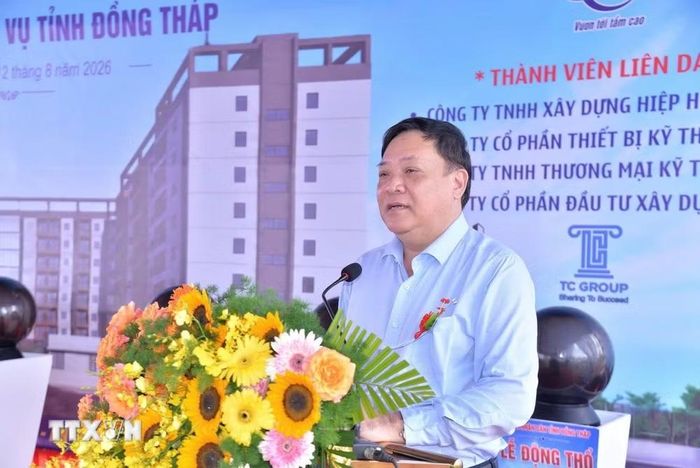 Ông Phạm Thành Ngại, Chủ tịch Ủy ban Nhân dân tỉnh Đồng Tháp, phát biểu tại Lễ động thổ. (Ảnh: Công Trí/TTXVN)