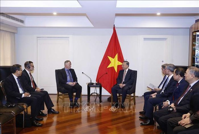 Tổng Bí thư, Chủ tịch nước Tô Lâm tiếp ông Craig Bradshaw, Giám đốc điều hành Công ty EQ Resources Limited (Australia). Ảnh: Thống Nhất/TTXVN